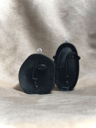 Picture of Sculptured Faces